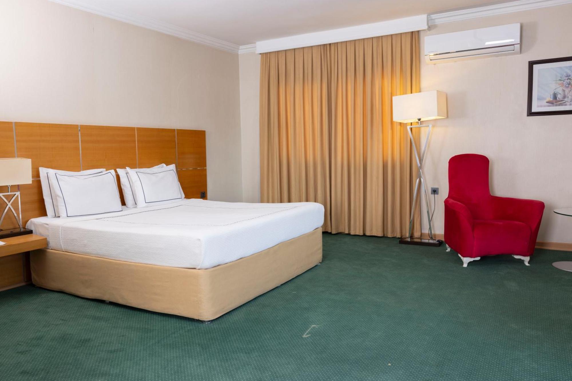 Anemon Kent Ege Otel Bornova Exterior photo